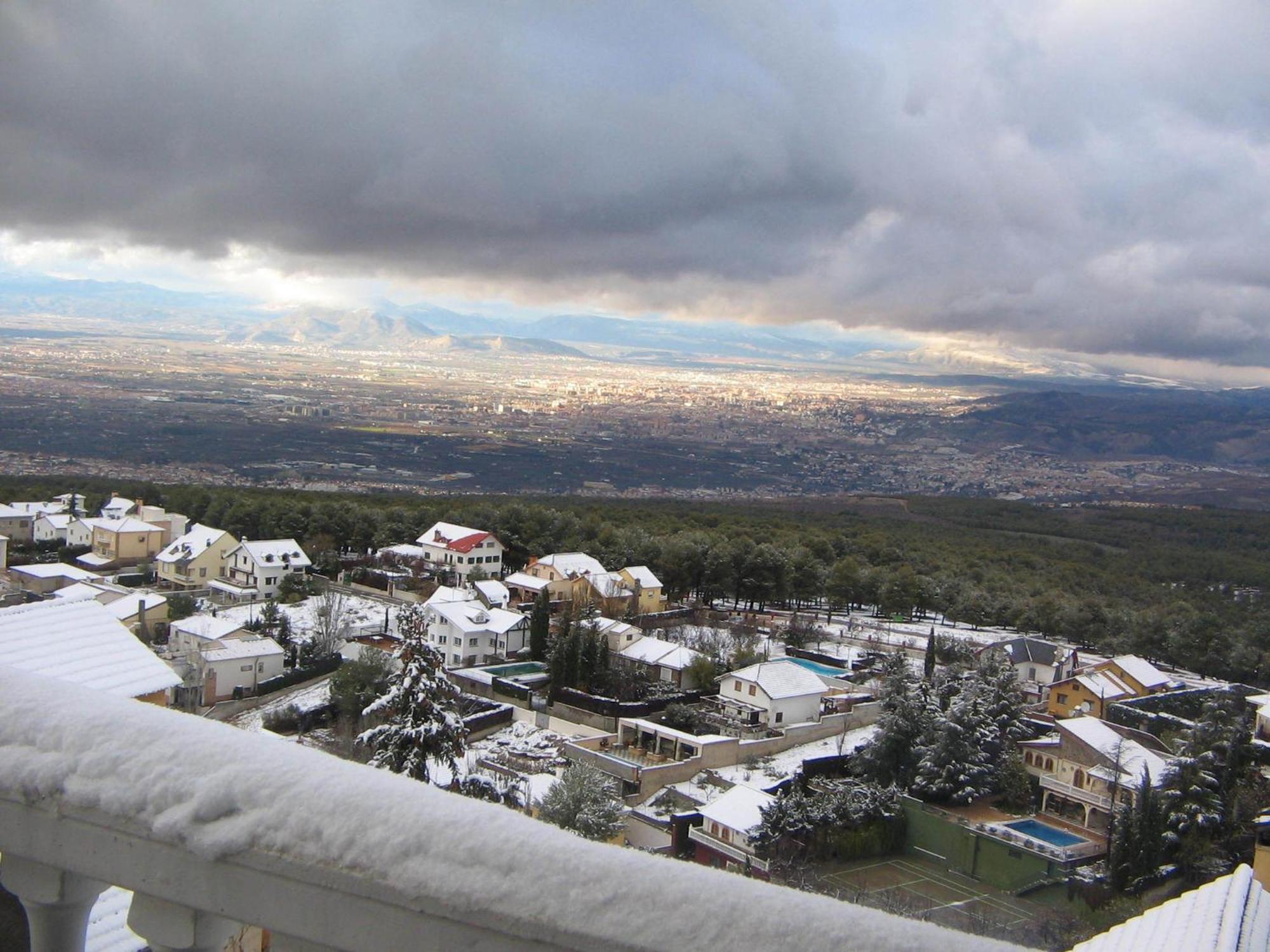 Hotel El Balcon De Las Nieves La Zubia  Buitenkant foto