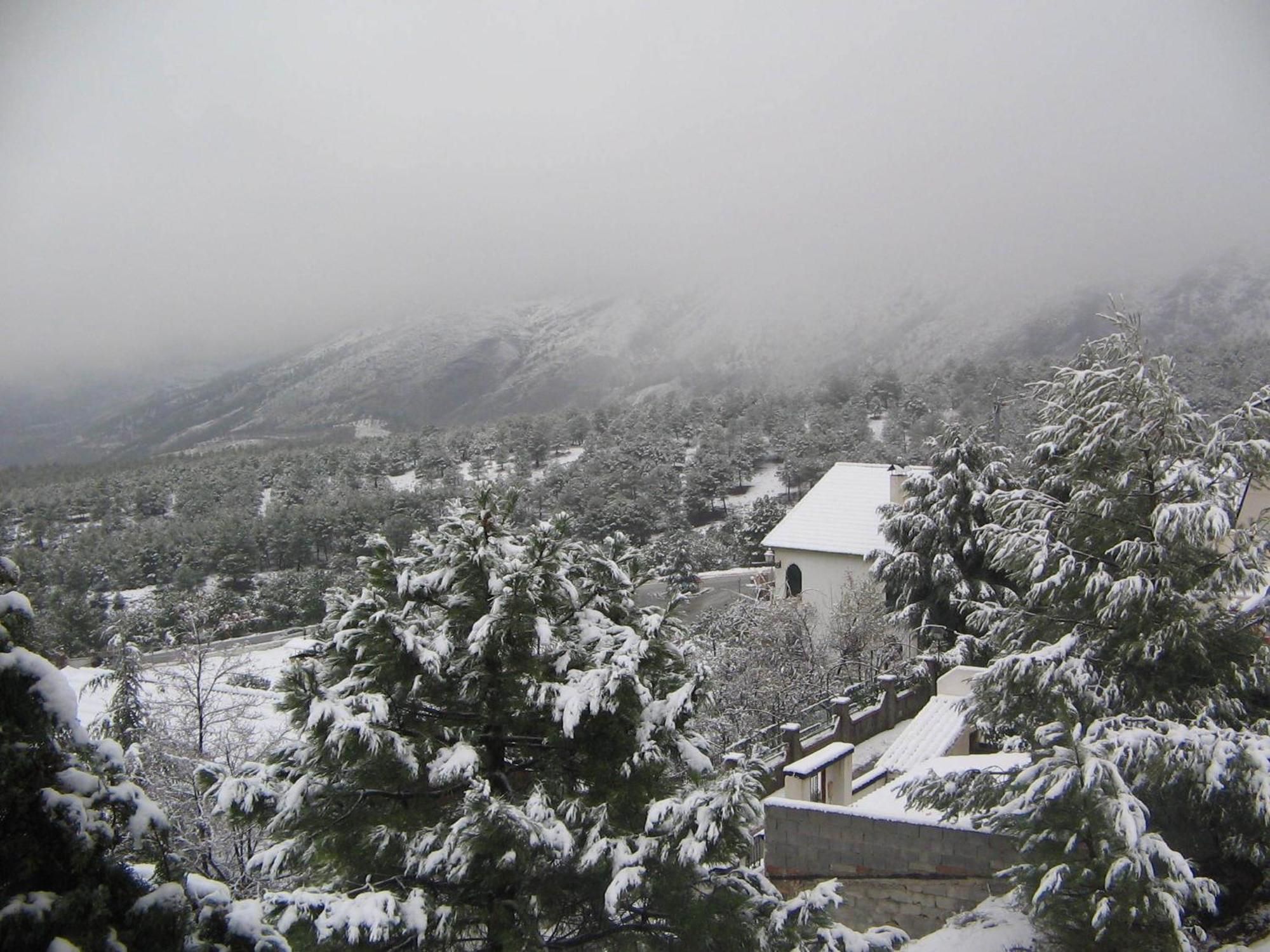 Hotel El Balcon De Las Nieves La Zubia  Buitenkant foto